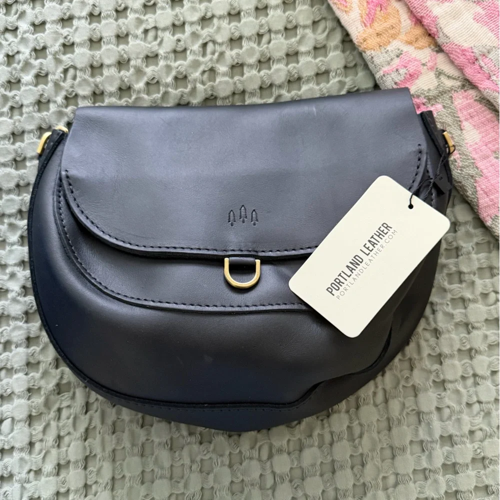 Portland Leather MONACO CROSSBODY Women’s Bag Black - Picture 1 of 6